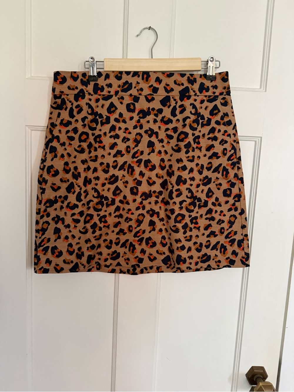 LOFT NWT Leopard-Print Mini Skirt in Tan, Navy & poppy